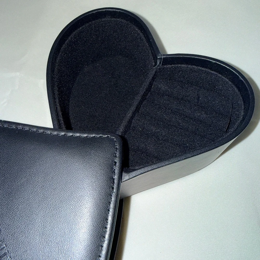 Skinceuticals Black Heart-Shaped Jewelry Box